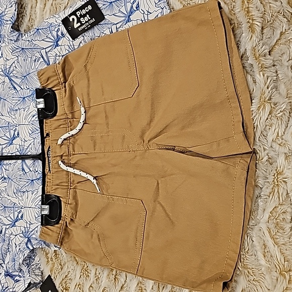 NWT Kenneth Cole 2 piece set - Picture 5 of 10